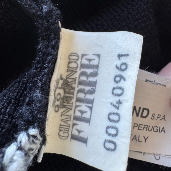 Gianfranco Ferre Black Cream Knit Golf Vest Sweater - Picture 10 of 11